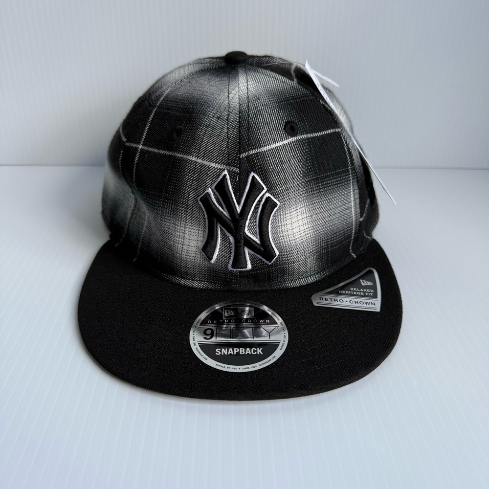 NWT New Era New York Yankees Black Noir Plaid 9FIFTY Adjustable Snapback Hat Cap